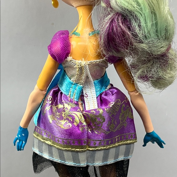 Ever After High Madeline Hatter First Chapter - Picture 12 of 15